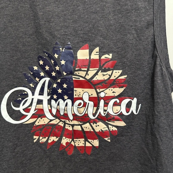 Gray America Tank Top Size Small - Picture 3 of 6